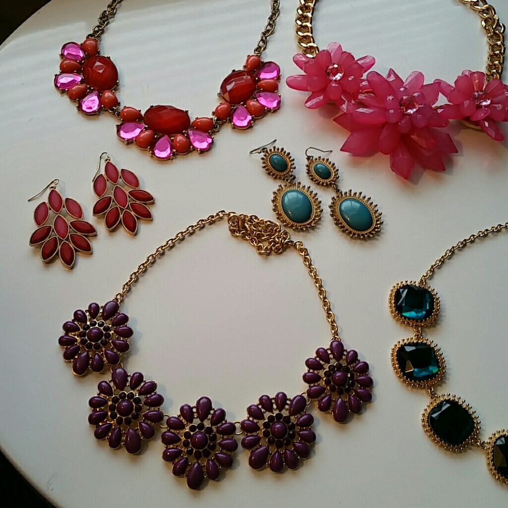 Statement Jewelry - image 2